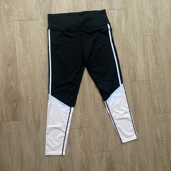 Workout Set - Picture 2 of 3